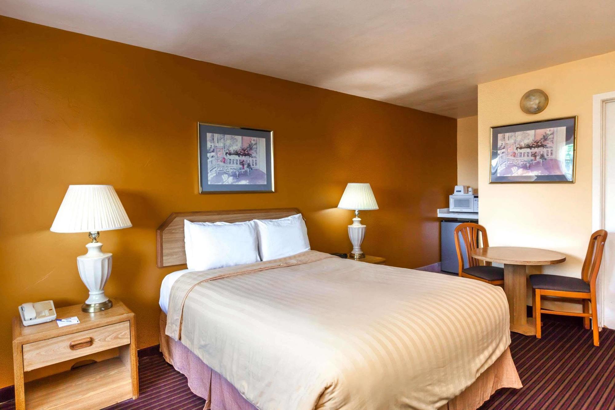 University Inn At San Luis Obispo Exterior photo
