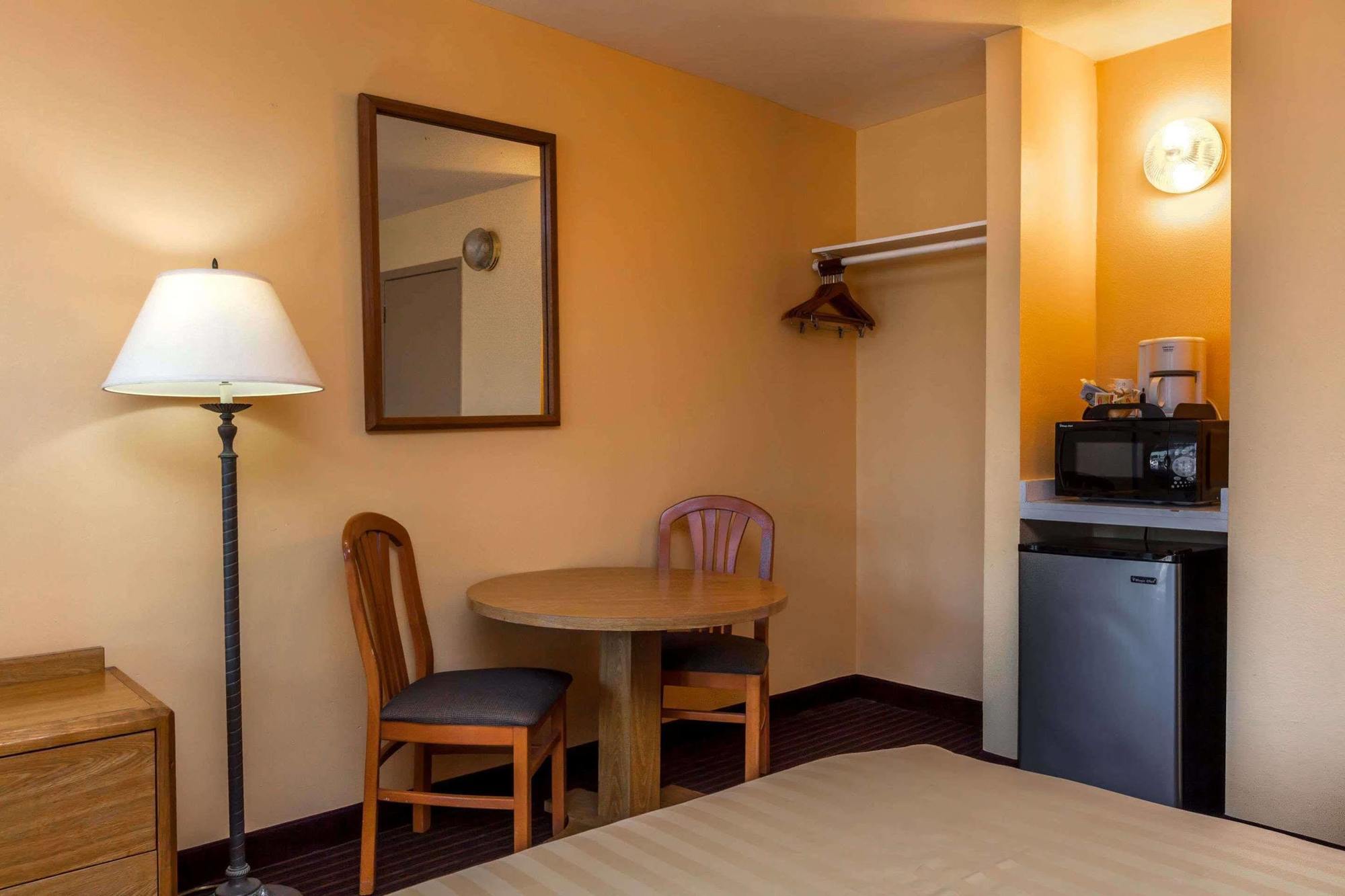 University Inn At San Luis Obispo Exterior photo